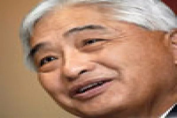 100x102yunglarry.jpg