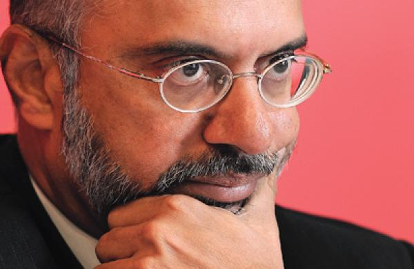 12-in-fea-dbs-piyushgupta.jpg
