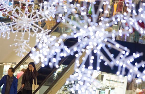 Shoppers Inside The Swire Properties Ltd. Cityplaza Shopping Mall Ahead Of Christmas Holidays
