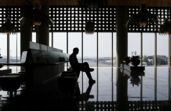 2014-01-gmtl-kkr-mumbai-airport.jpg