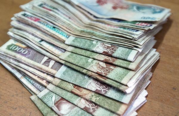 Kenyan Schilling Bank Notes