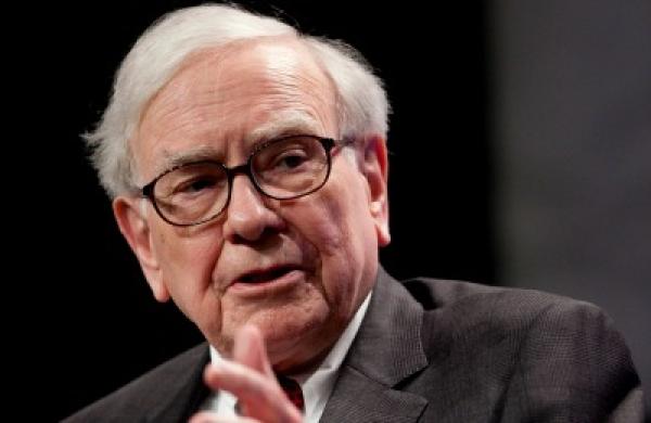 2014-04-michael-peltz-warren-buffet-lg.jpg