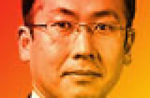 2014-04-tom-johnson-all-japan-research-team-yasuhiro-narita-small.jpg