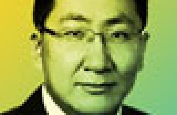 2014-05-tom-johnson-all-asia-research-team-hanzhi-ding-small.jpg