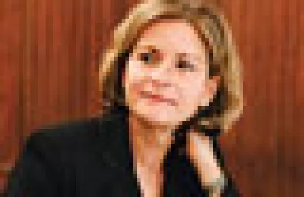 2014-07-fran-denmark-investor-roundtable-robin-diamonte-small.jpg
