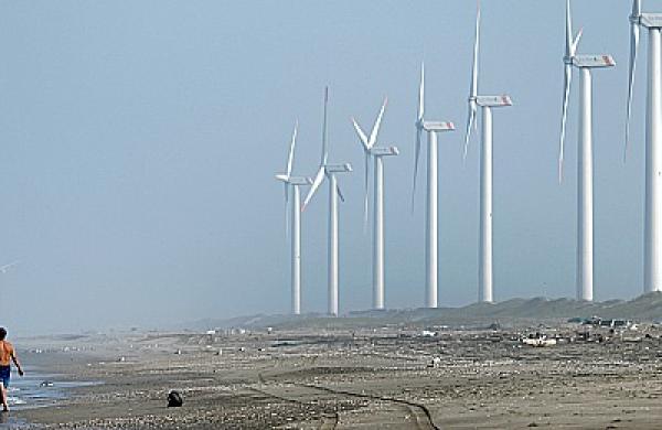2014-07-gmtl-turbine-green-investment-investec-large.jpeg