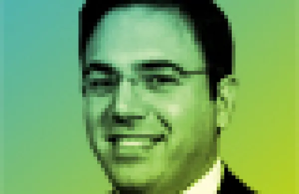 2014-07-tom-johnson-emerging-emea-research-team-faisal-al-azmeh-small.jpg