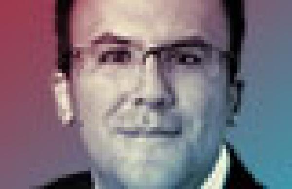 2014-07-tom-johnson-latin-american-research-team-cesar-medina-small.jpg