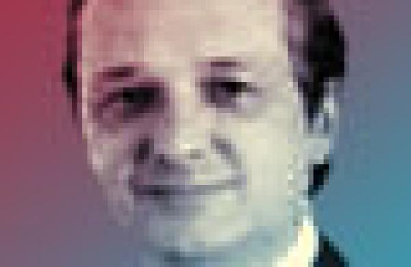 2014-07-tom-johnson-latin-american-research-team-qa-pedro-martins-jr-small.jpg