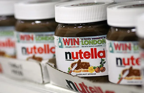Inside a Supermarket As U.K. Consumer Confidence Falls