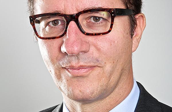 2014-09-david-rothnie-rainmakers-luigi-de-vechi-large.jpg