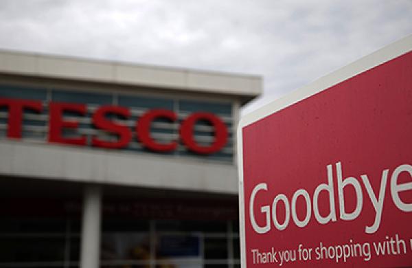 Tesco Plc Supermarkets As Ratings Agencies May Reduce Credit Rating