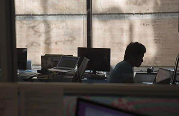 Millennialsí Rise Stalls as New U.S. Firms Ease Hiring
