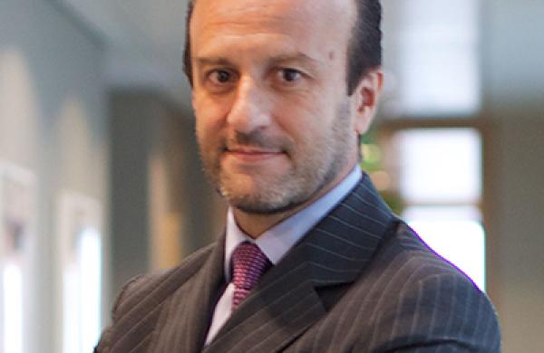 2014-11-david-rothnie-rainmakers-miguel-azevedo-large.jpg