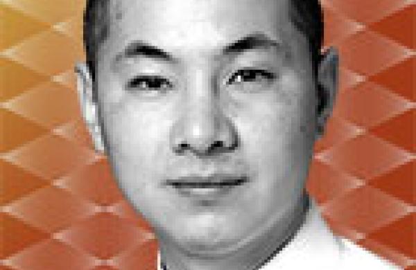 2014-12-tom-johnson-all-china-research-team-bin-wang.jpg