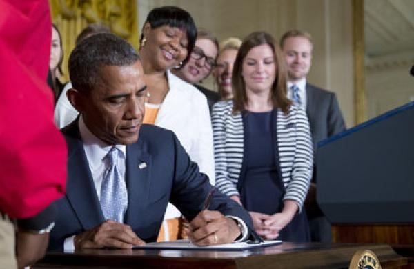 President Obama Signs Memorandum On Reducing Burden Of Student Loan Debt