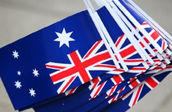 2015-02-da-australian-flags-large.jpg