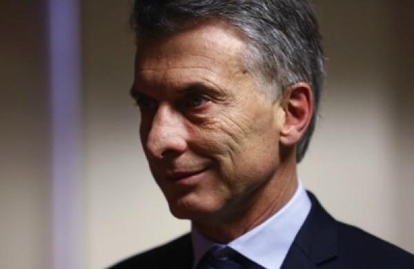 2015-02-jonathan-kandell-mauricio-macri-large.jpg