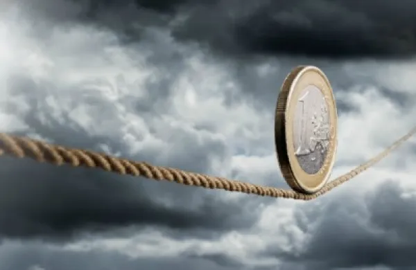 2015-03-da-euro-coin-tightrope-large.jpg