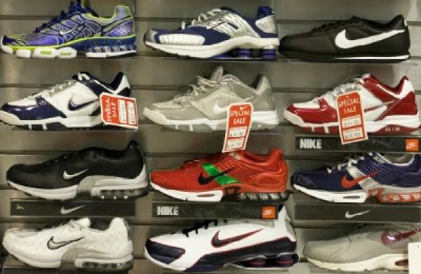 2015-03-da-nike-large.jpg
