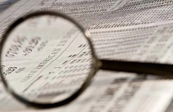 2015-03-da-weekend-magnifying-glass-large.jpg
