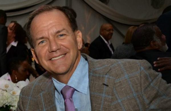 2015-03-imogen-rose-smith-paul-tudor-jones-greenwich-protest-lg.jpg