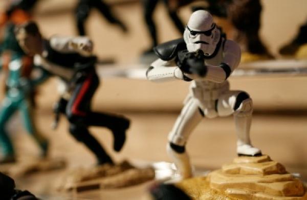 2015-04-gmtl-pimco-star-wars-action-figures-large.jpg