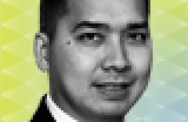 2015-05-tom-johnson-all-asia-research-team-alfred-dy-small.jpg