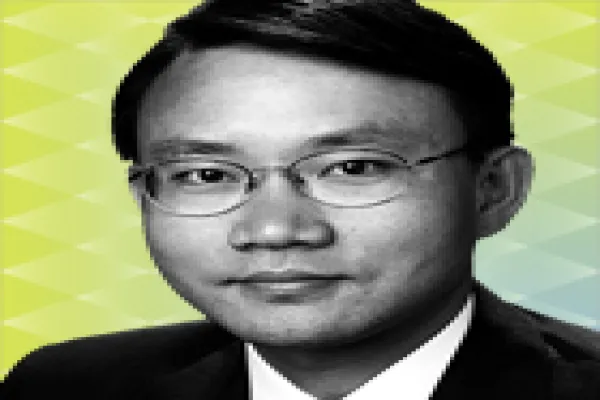 2015-05-tom-johnson-all-asia-research-team-david-cui.jpg