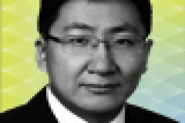 2015-05-tom-johnson-all-asia-research-team-hanzhi-ding-small.jpg