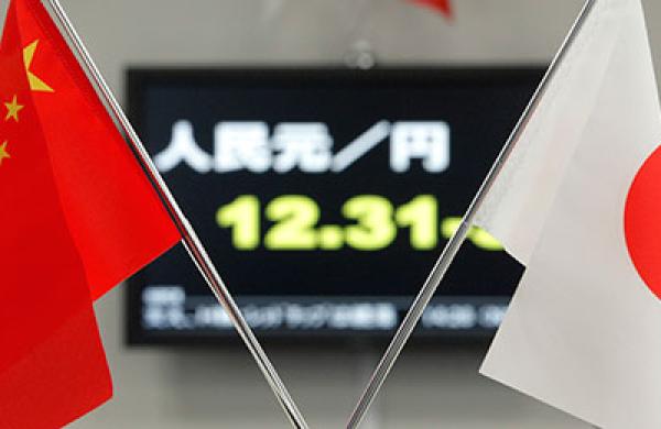 2015-06-dan-weil-china-japan-treasuries-large.jpg