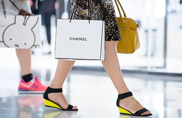 2015-06-edward-lopez-otcs-chanel-large.jpg