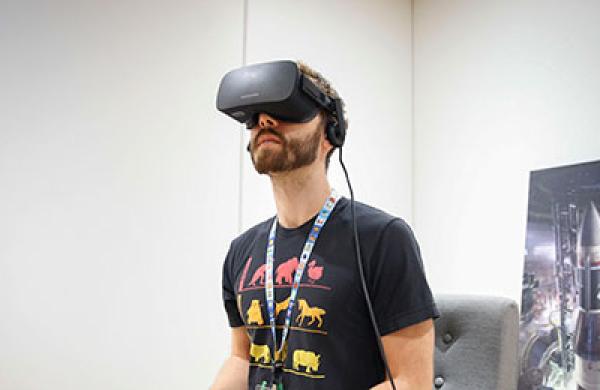 2015-07-daniel-nadler-vr-oculus-large.jpg