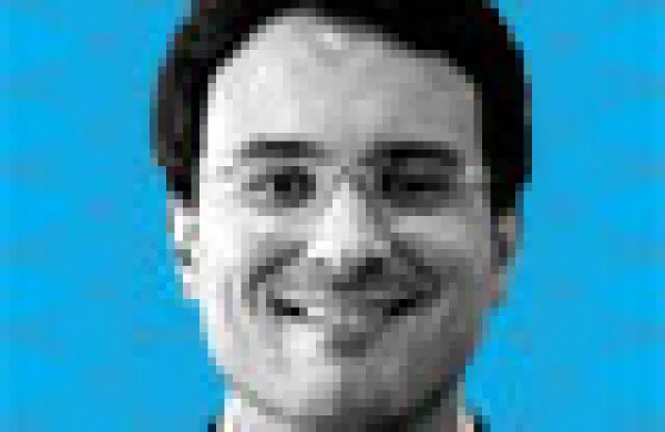 2015-07-tom-johnson-latin-american-research-team-leonardo-correa-small.jpg