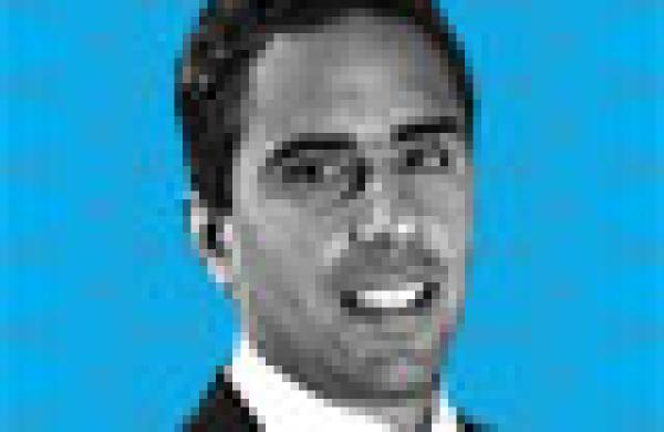 2015-07-tom-johnson-latin-american-research-team-luiz-carvalho-small.jpg