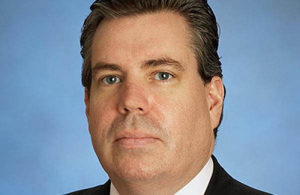 2015-07-tom-johnson-res-all-america-fixed-income-research-team-sidebar-jeffrey-currie-large.jpeg