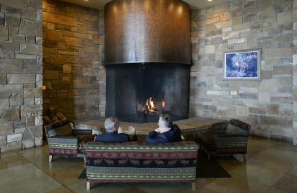2015-08-da-jackson-hole-lobby-large.jpg