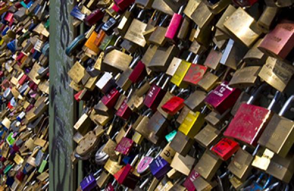 2015-08-gmtl-ab-love-locks-commodities-large.jpg