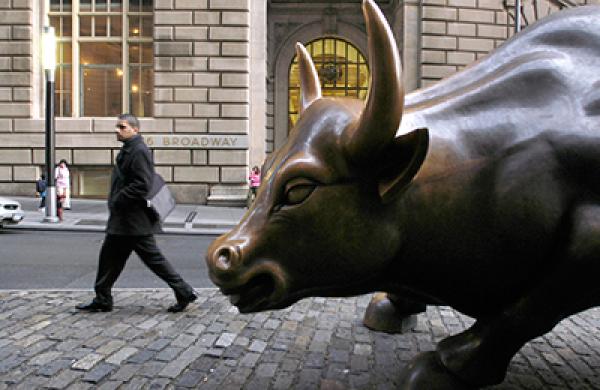 2015-09-dan-weil-equity-valuations-bull-large.jpg