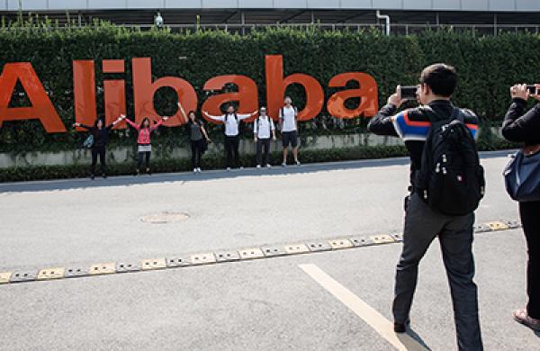 2015-10-16-andrew-barber-da-alibaba-large.jpg