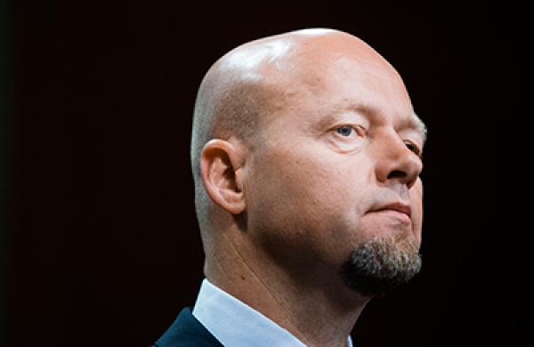 2015-10-28-andrew-barber-da-yngve-slyngstad-large.jpg