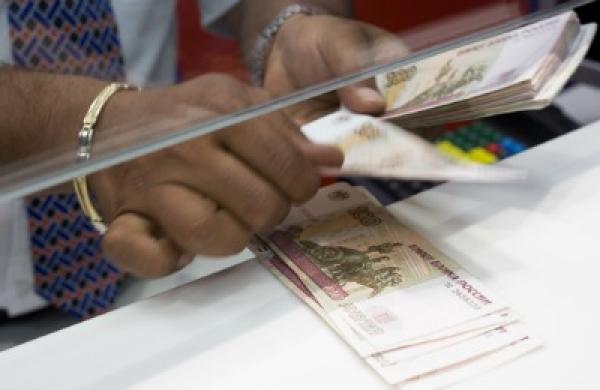 2015-10-andrew-barber-daily-agenda-russian-ruble-lg.jpg