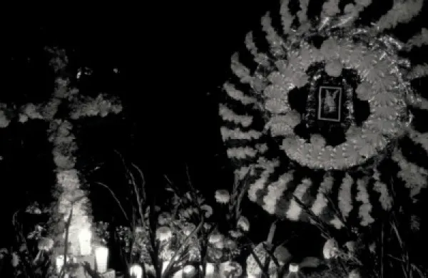 2015-10-da-dia-de-los-muertos-large.jpg