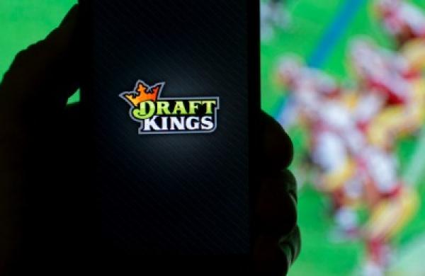 2015-10-dan-weil-fantasy-sports-draftkings-lg.jpg