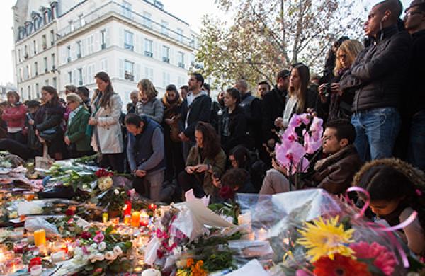 2015-11-16-da-andrew-barber-paris-large.jpg