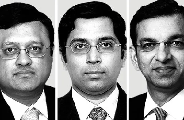 2015-11-tom-johnson-res-all-india-research-team-sanjeev-prasad-manoj-menon-chetan-ahya-large.jpeg