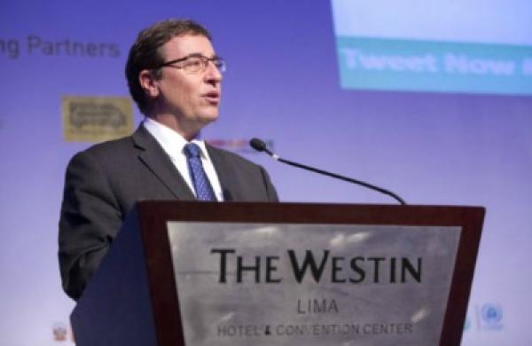 2015-11-uw-jason-mitchell-cop21-achim-steiner-large.jpg