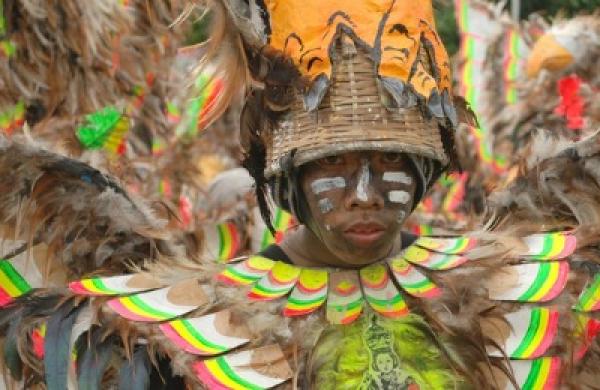 2016-01-da-ati-atihan-bird-boy-large.jpg