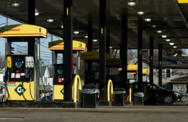 2016-02-da-oil-glut-ohio-pumps-large.jpg