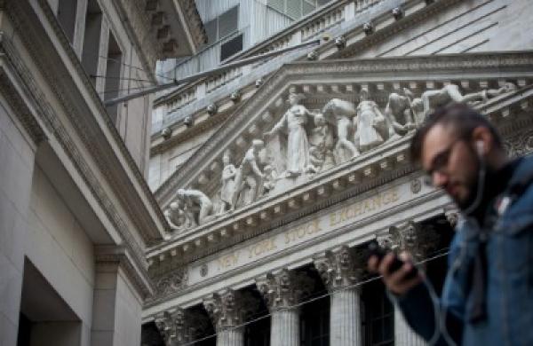 2016-03-da-nyse-easter-monday-large.jpg